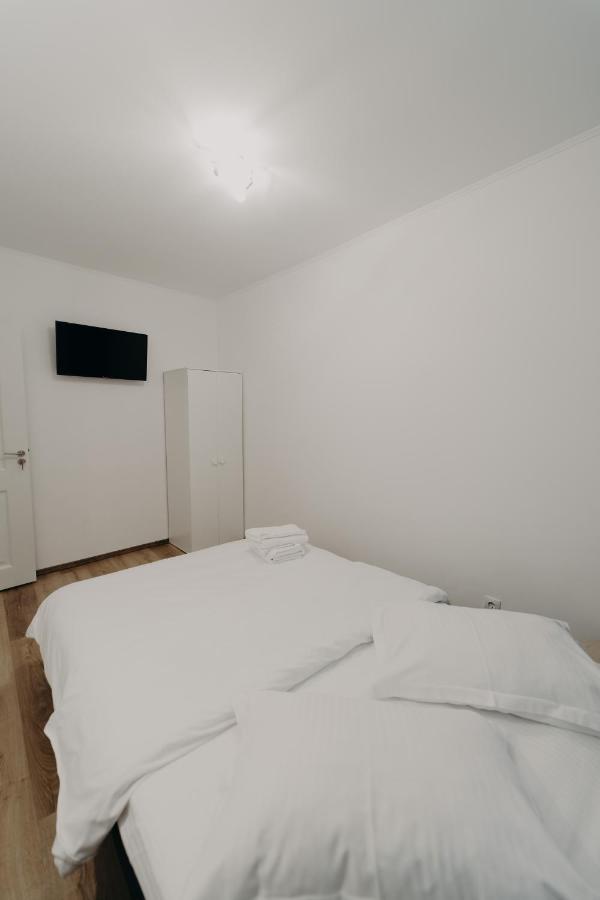 Apartamentul Albastru วาตราดอร์เนย์ ภายนอก รูปภาพ