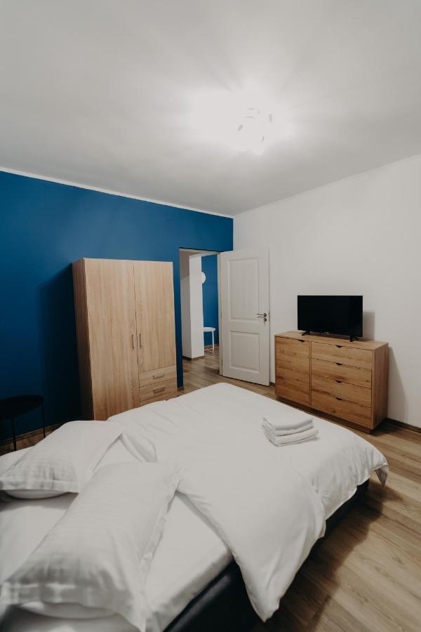 Apartamentul Albastru วาตราดอร์เนย์ ภายนอก รูปภาพ