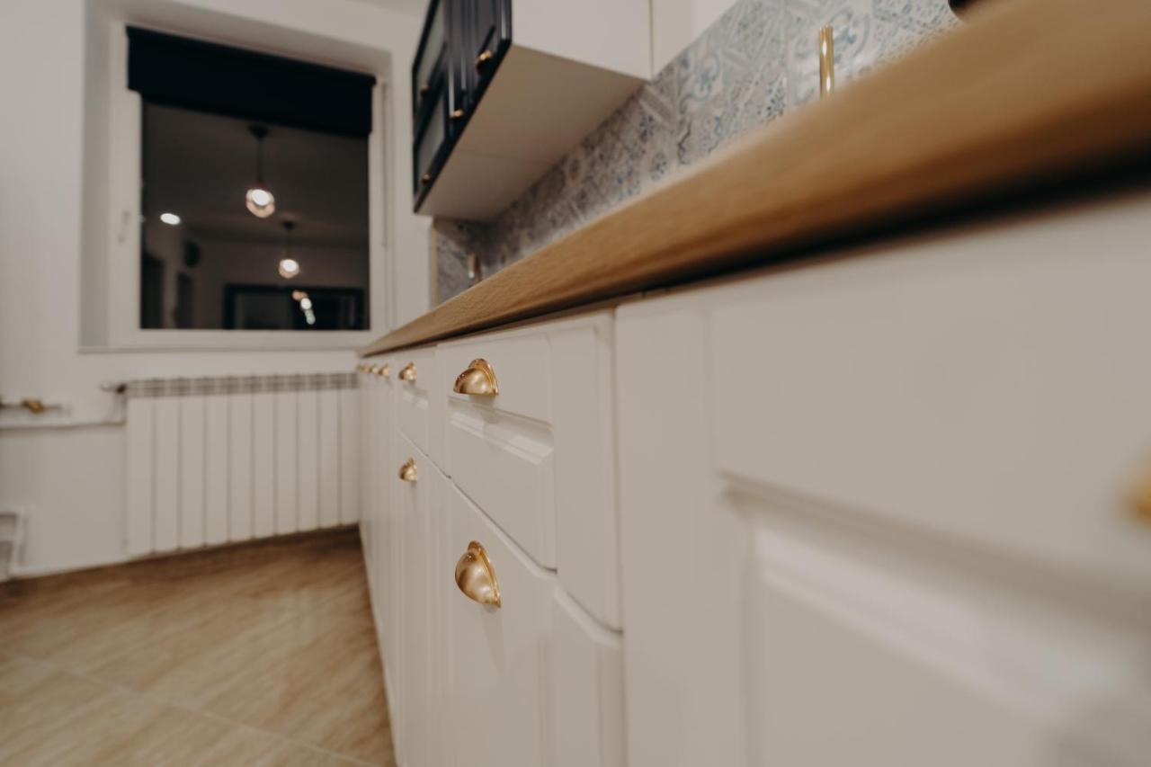 Apartamentul Albastru วาตราดอร์เนย์ ภายนอก รูปภาพ