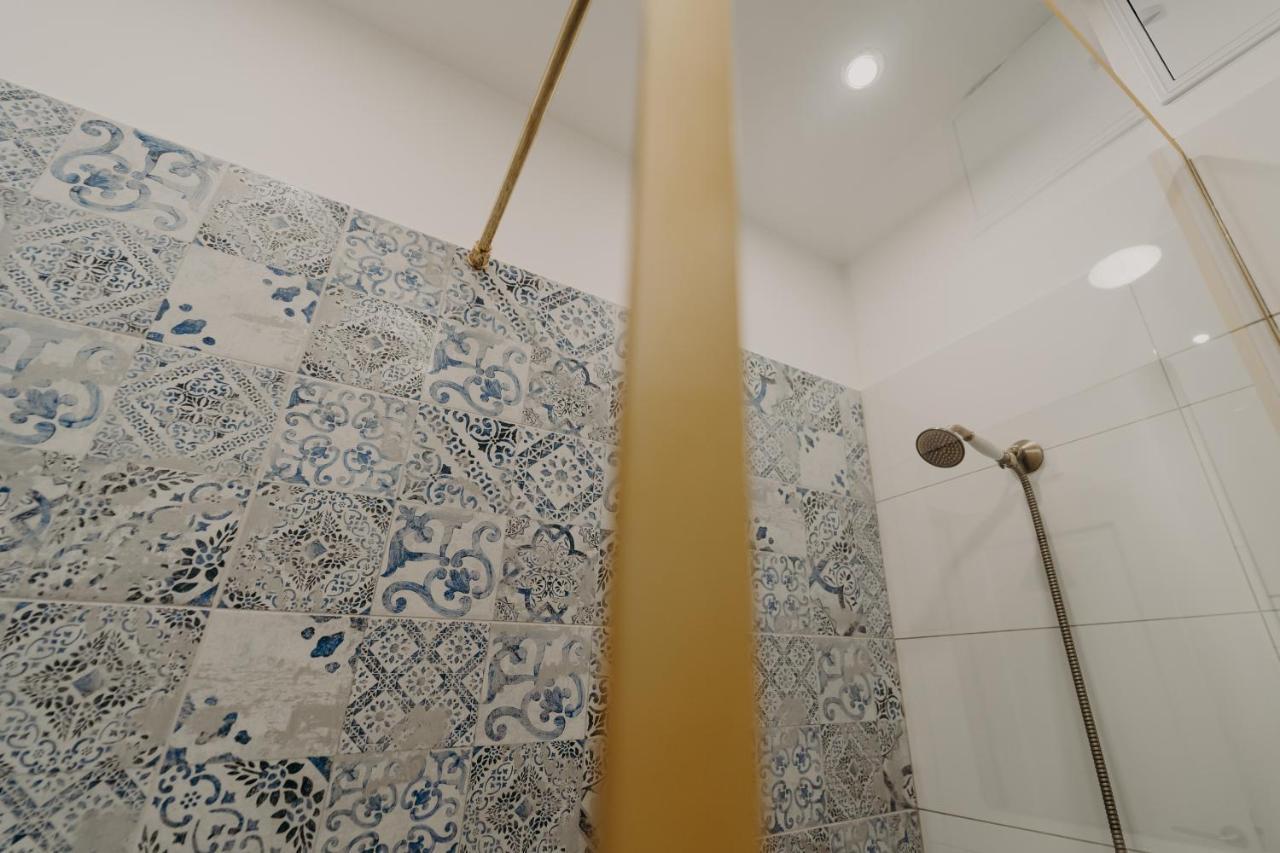 Apartamentul Albastru วาตราดอร์เนย์ ภายนอก รูปภาพ
